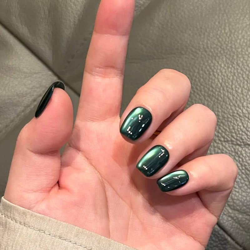 Dark Green Press on Short Square Cat Eye Acrylic Ombre Artificial Glossy Squoval False Xmas Stick on Nails for Women 30Pcs